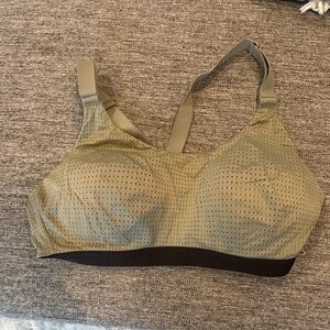 Elegant Olive Women's Sports Bra
